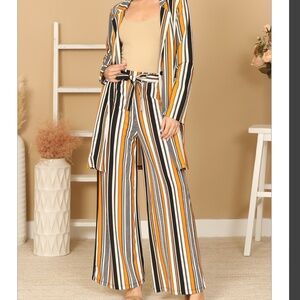 NWT Women's 2pc Stripe Collared Button Down Tie Waist Wide Leg Matching Suit
